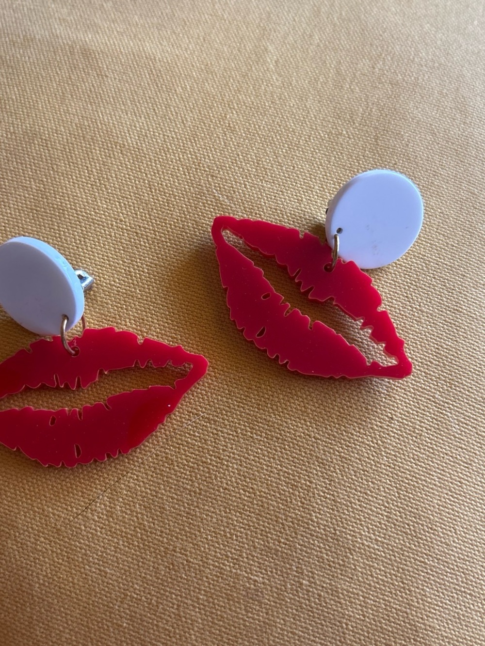 Statement Red Lip Acrylic Drop Earrings - Unbranded